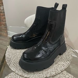 CIRCUS BY SAM EDELMAN